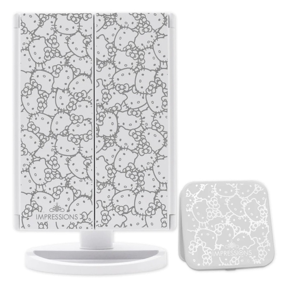 Hello Kitty® Supercute Trifold mirror